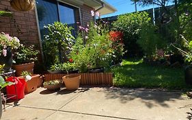 Entire Home In Werribee,Best Possible Location You Can Find